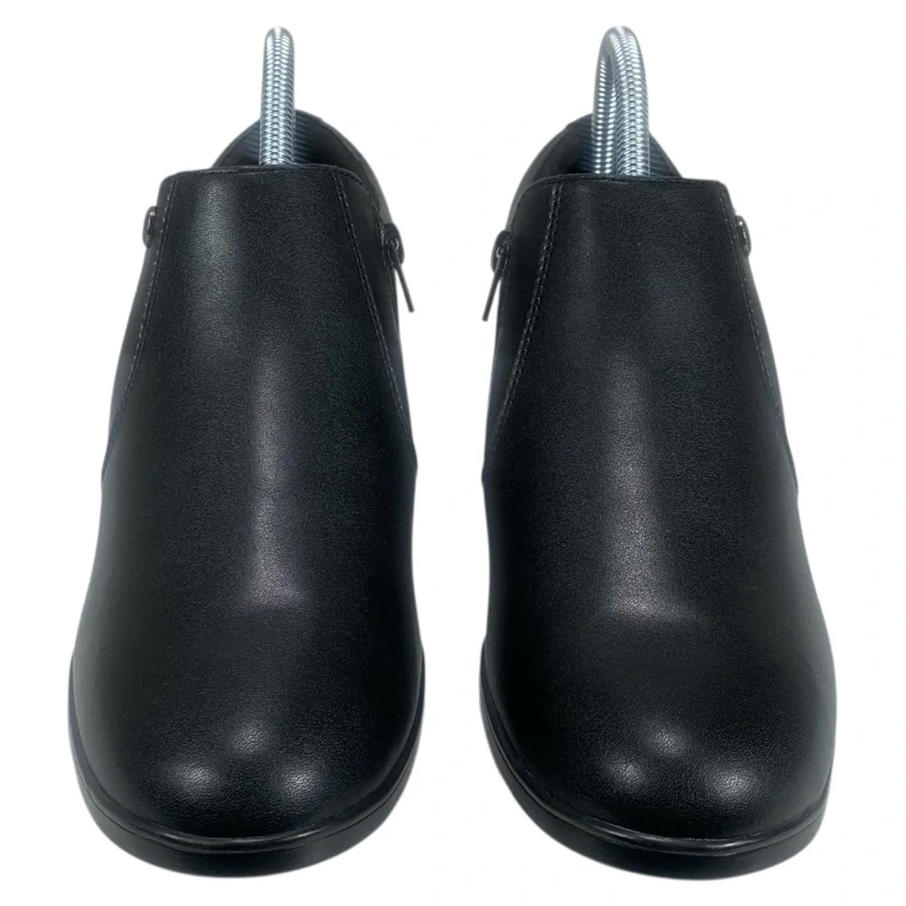 Clarks Collection Women’s 10M Black Leather‎ Heeled Slip-On Comfort Shoes